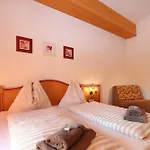 Gaestehaus Trixl * Τσελ αμ Ζέε